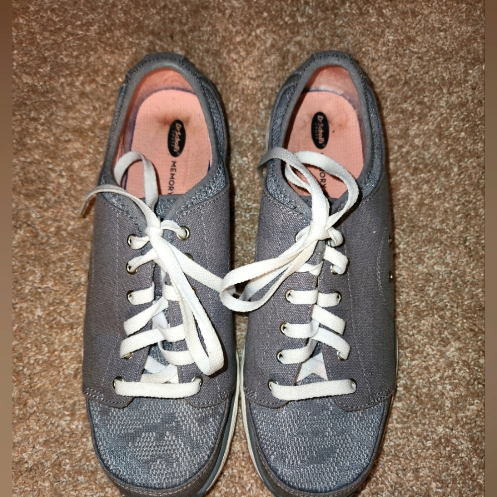 Gray Dr. Scholl's Memory Foam Cool Fit size 10